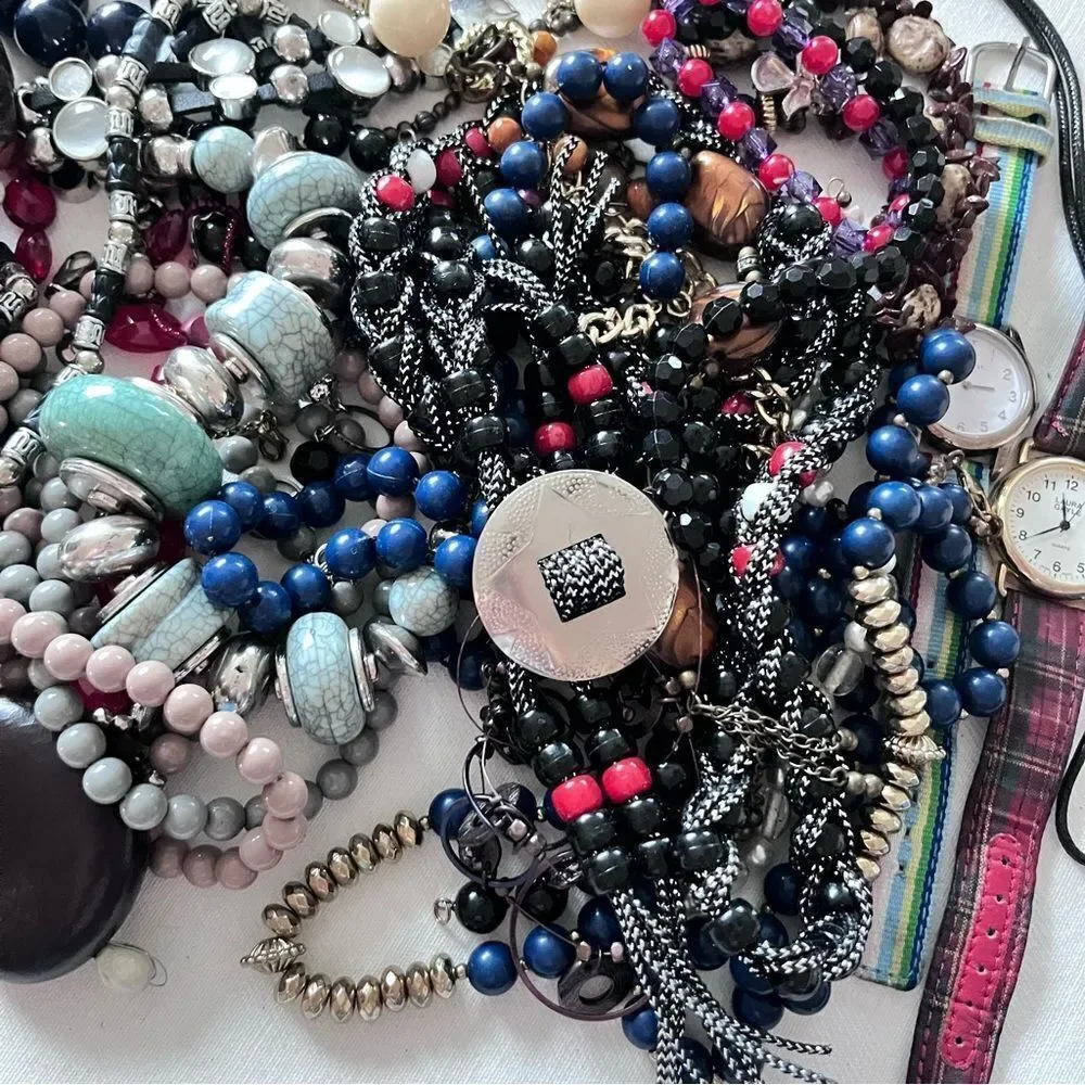 Craft/Wearable Jewelry Lot